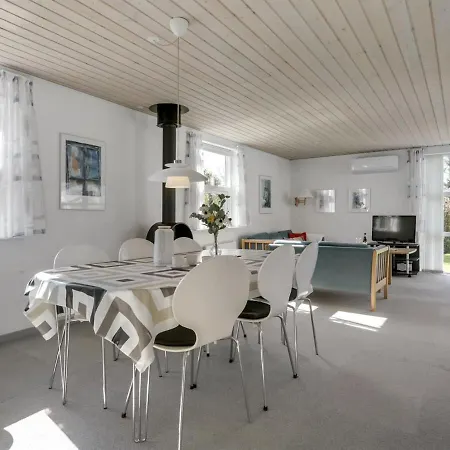 Holiday home Teija - 300m From The Sea In Se Jutland By Interhome Odder